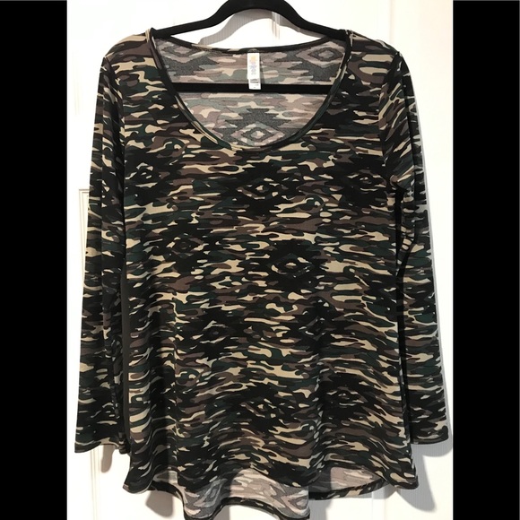 LuLa Roe camo long sleeve - Picture 1 of 1